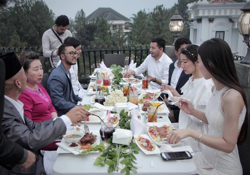 tempat makan di puncak bogor