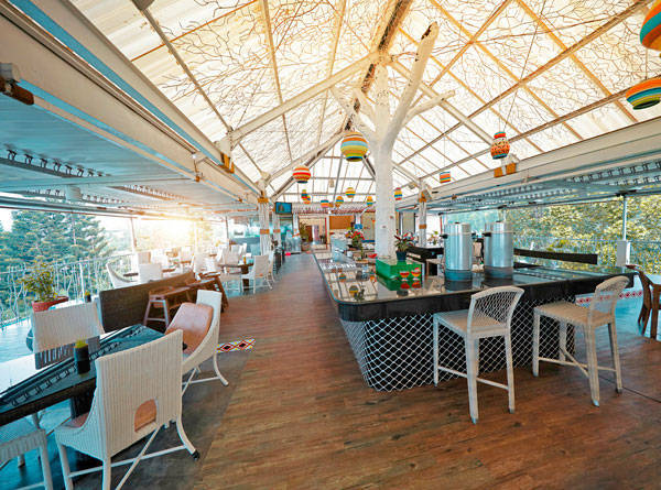tempat makan di puncak bogor