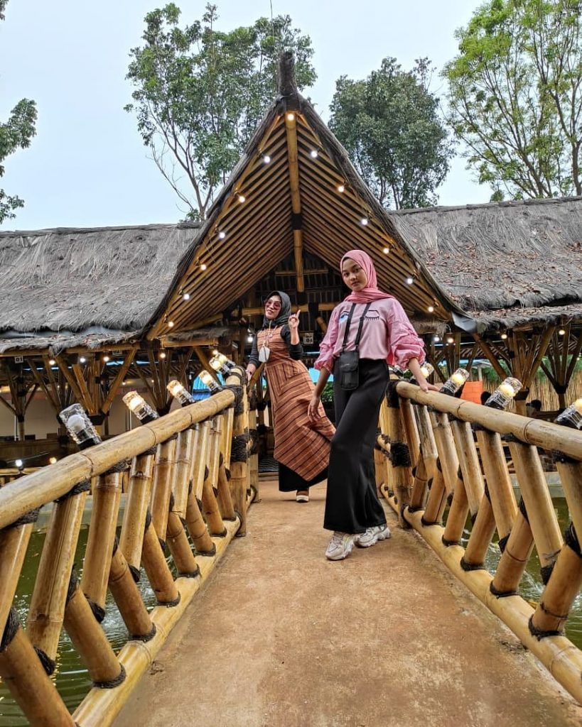 Resto Bale Bambu Jepara